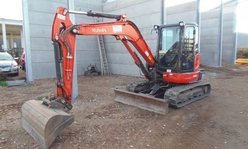 Kubota U55