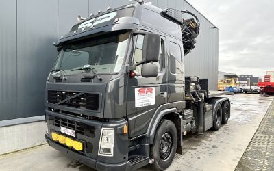 Trekker met hijskraan 32T/m