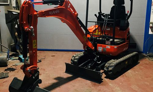 Kubota U17
